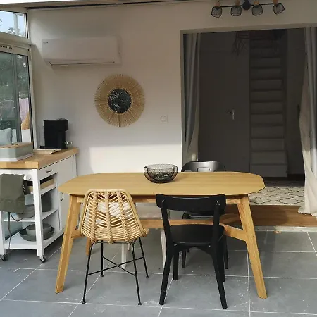 Ferienhaus Petit Maison Coquette 50 M2 A 100 M De La