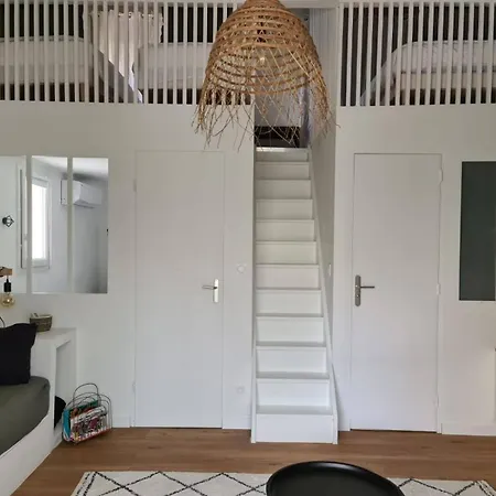 Dom wakacyjny Petit Maison Coquette 50 M2 A 100 M De La Frontignan