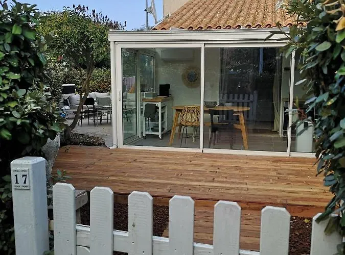 Petit Maison Coquette 50 M2 A 100 M De La * Frontignan